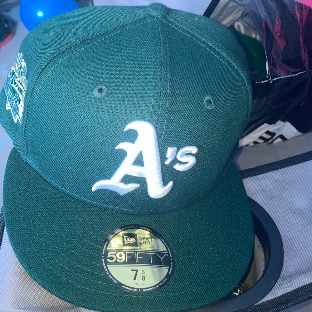 Fitted hat
